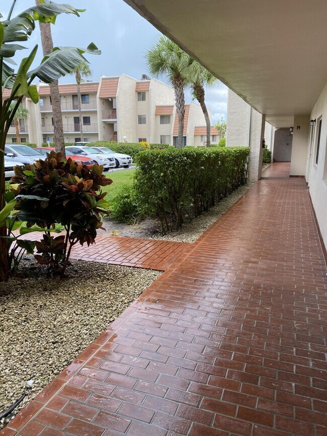 Building Photo - 4110 Tivoli Ct