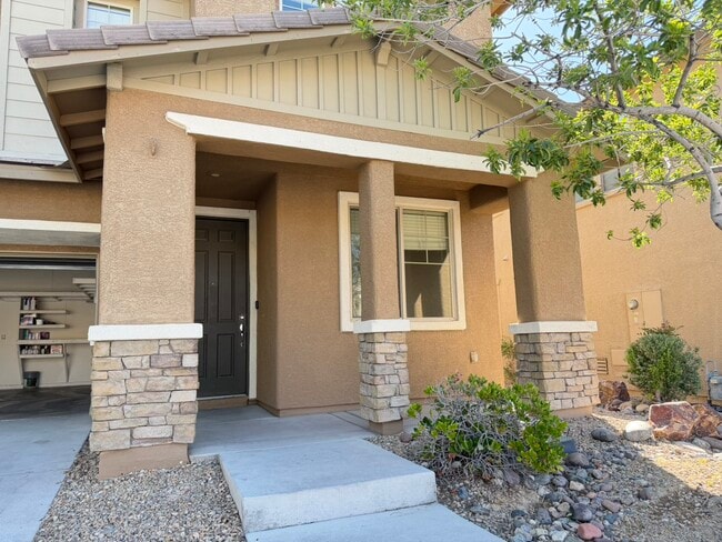 Building Photo - 5450 Pinecroft Dr
