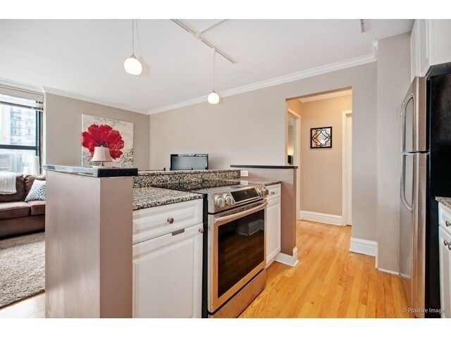 Foto principal - 419 W Wellington Ave