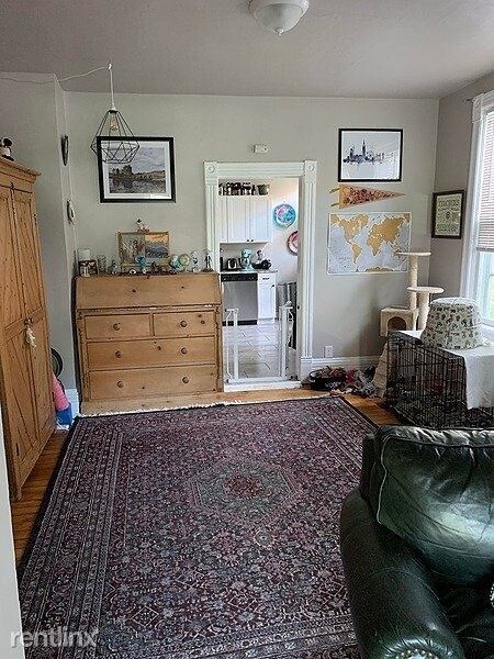 Foto del edificio - 516 E Potter Ave