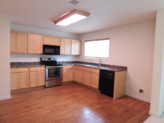Foto del edificio - 246 Whitestone Drive