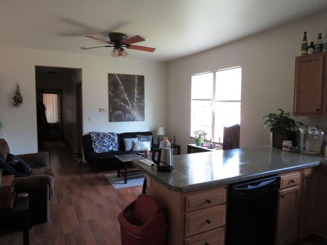 Building Photo - 709 Hudson St