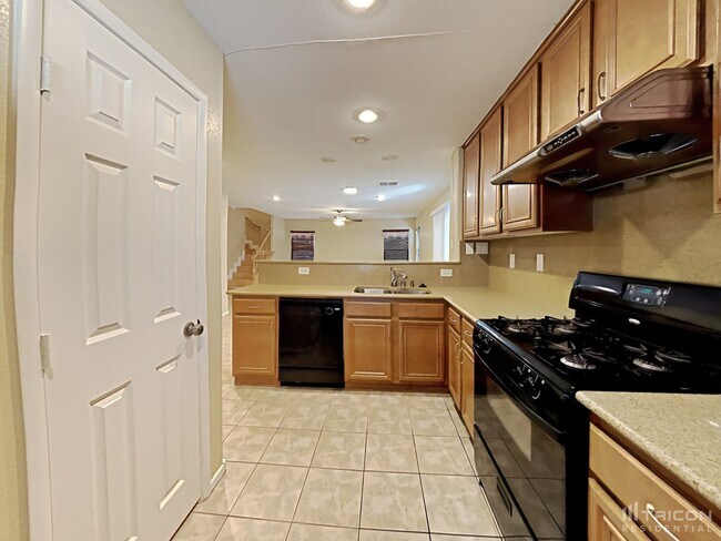 Foto del edificio - 581 Brinkburn Point Ave
