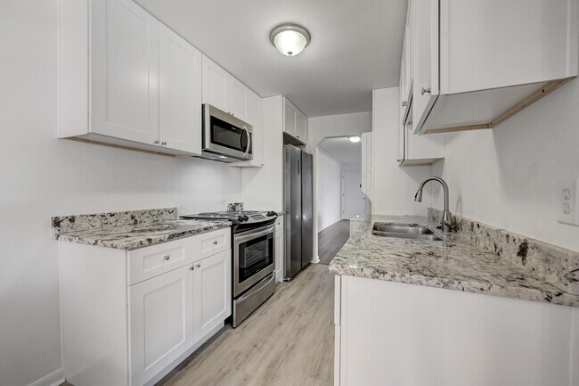 Building Photo - 3573 Leyden St