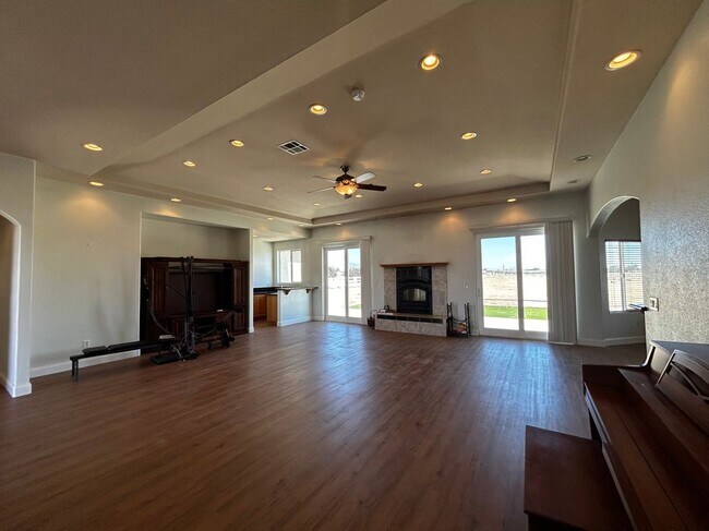 Foto del edificio - 8127 W Ave E12