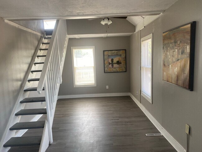 Foto del edificio - Very attractive 2BR 1/2 duplex