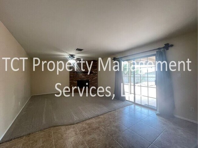 Foto del edificio - Spacious Open Concept 3 bedroom, 2 bath Ho...