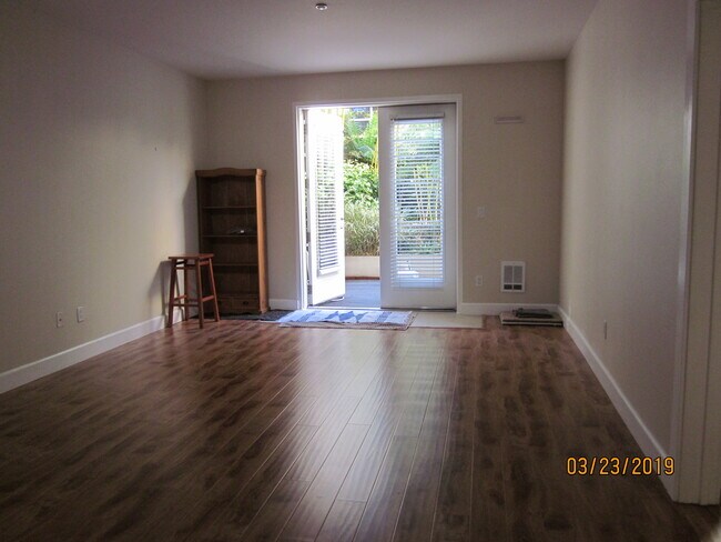 Foto del edificio - 585 9th St