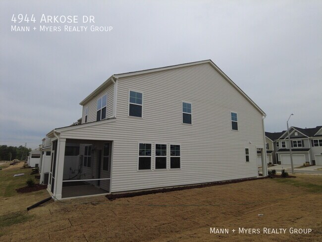 Foto del edificio - 4944 Arkose Dr