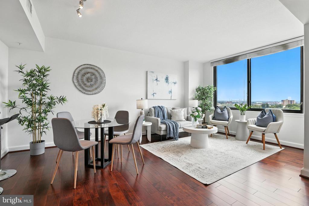 Foto principal - 2451 Midtown Ave