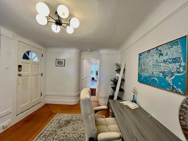 Foto del edificio - Charming Cottage-Style Condo with Private ...