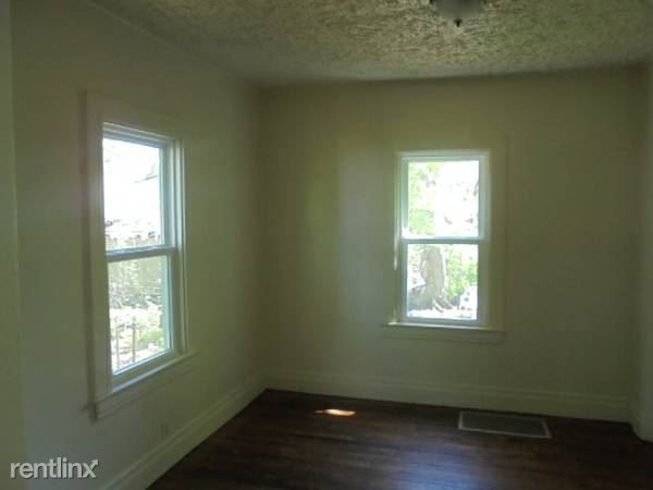 Foto del edificio - 3 br, 1 bath House - 302 1/2 Reynolds St