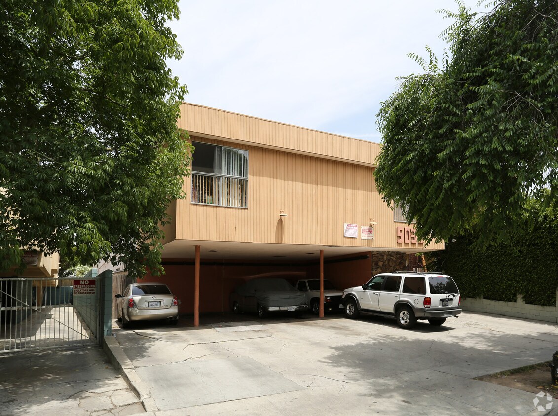 Building Photo - 5032 S Slauson Ave