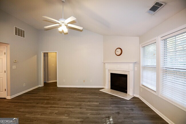 Foto del edificio - 3264 Star Pine Ct