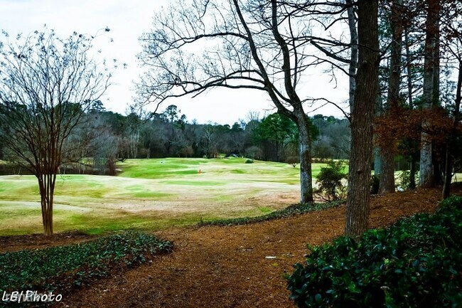 Foto del edificio - 1 br, 1 bath Condo - 26 Chaumont Sq NW