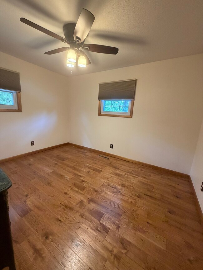 Foto del edificio - 371 Greenbrier Dr