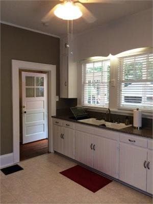 Building Photo - 1617 Kenilworth Ave