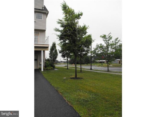 Building Photo - 500 S Greenberry Ln
