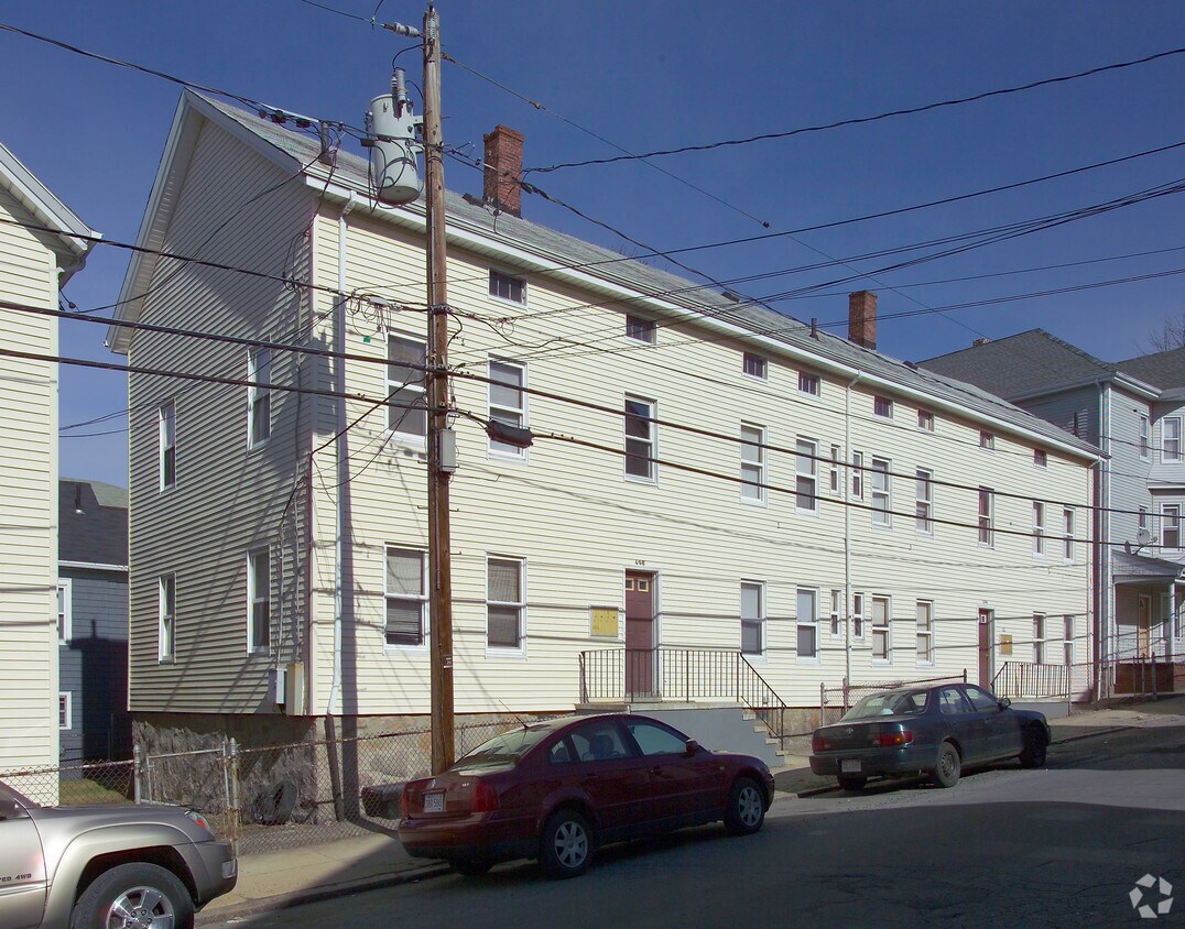 Building Photo - 498-506 William St