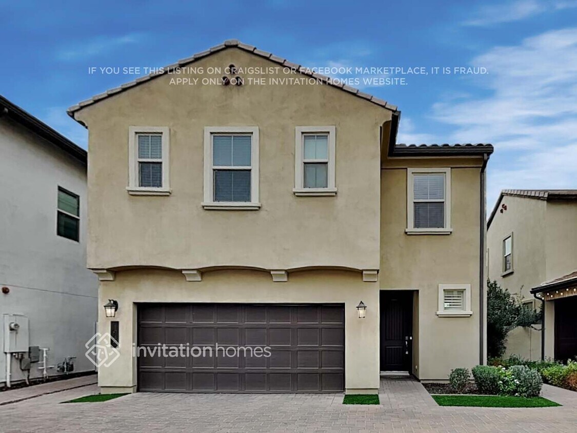 Foto principal - 1949 S Wallrade Ln