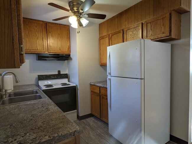 Building Photo - 1114 Emerald Ln