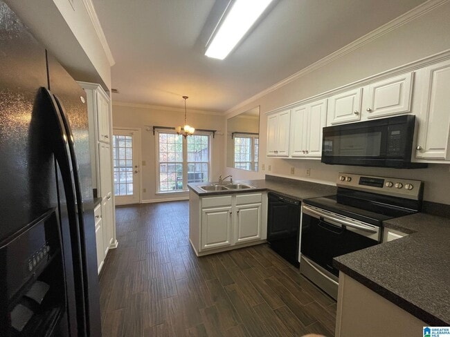 Foto del edificio - 4088 River Walk Ln