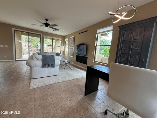 Foto del edificio - 11489 E Raintree Dr