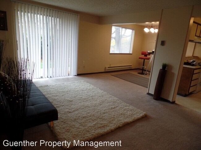 Foto del edificio - 2735-2809 E Upriver Dr
