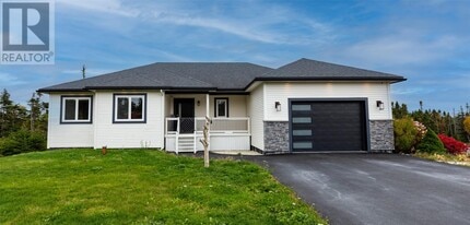 Building Photo - 43 Jera St
