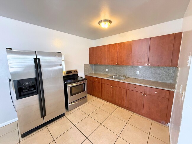 Photo - 1045 Curtiss Dr House