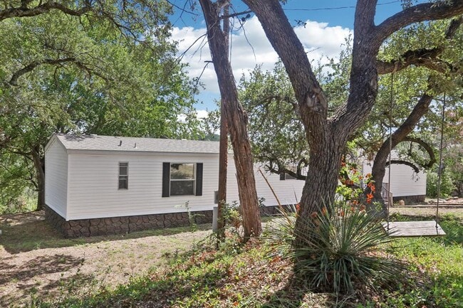 Building Photo - 21522 Long Hill Dr