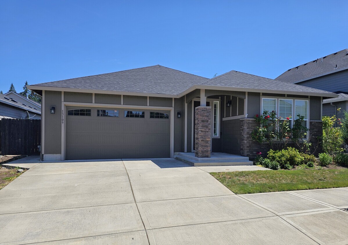 Primary Photo - 13109 NE 60th Ave