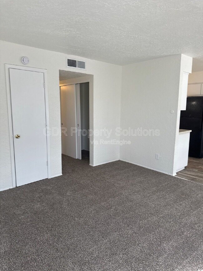 Building Photo - 128 General Arnold St NE