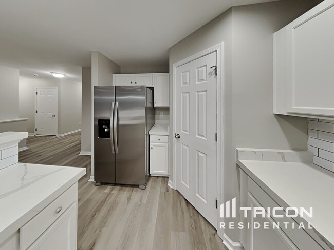 Building Photo - 2949 Haviland Way