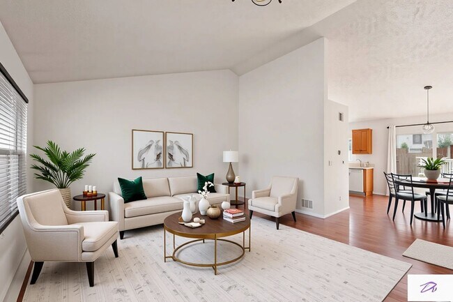 Foto del edificio - AVAILABLE NOW!