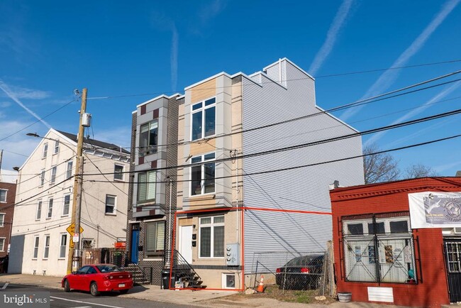 Building Photo - 1239 N 19th St