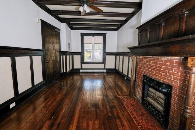 Building Photo - 5113 Springfield Ave