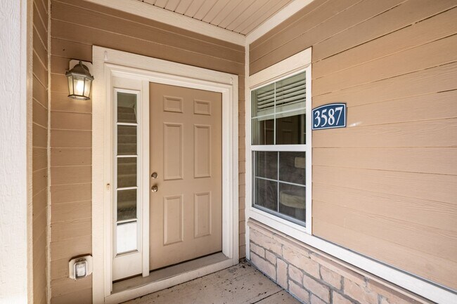 Building Photo - 3587 Evelynton Ave