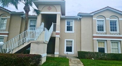 Building Photo - 13415 Fairway Glen Dr