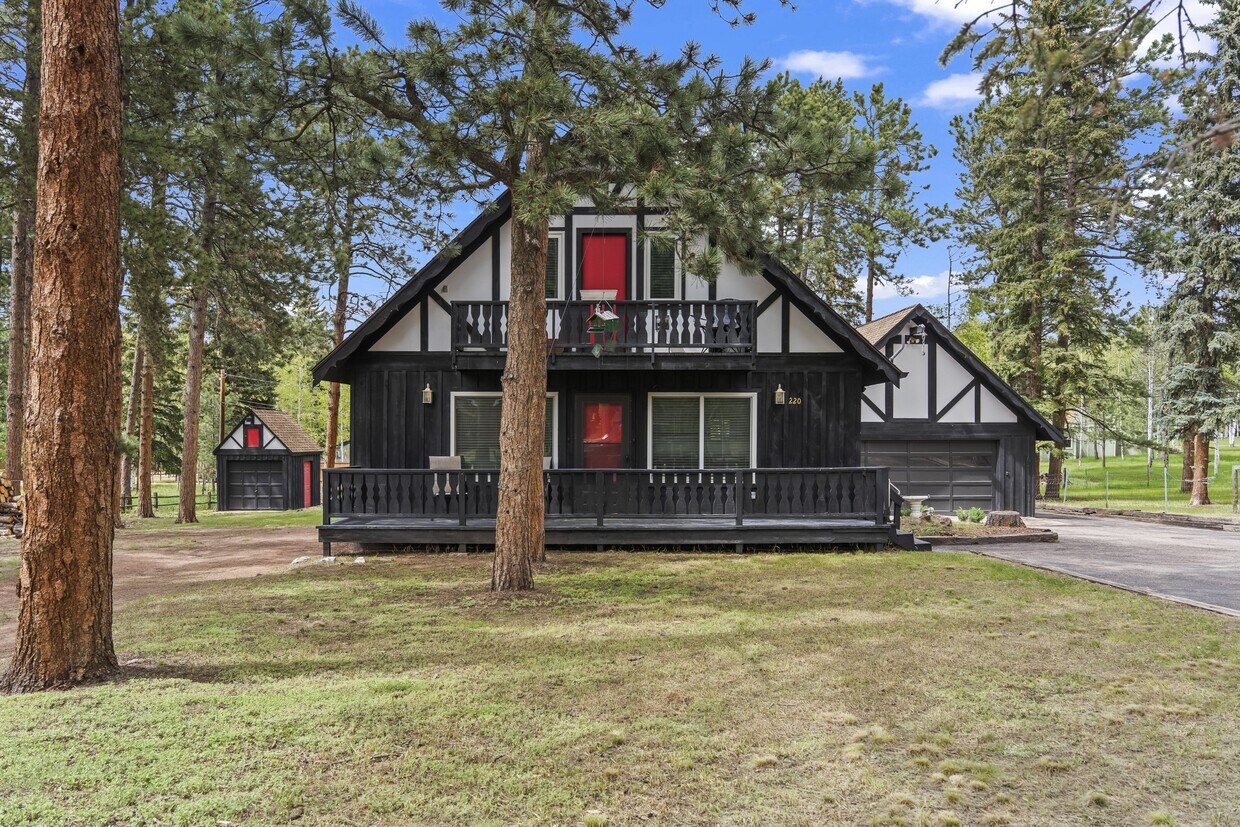 Primary Photo - 220 Wildflower Dr