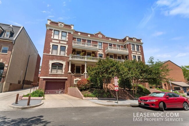 Photo - 1419 Clifton St NW Apartment