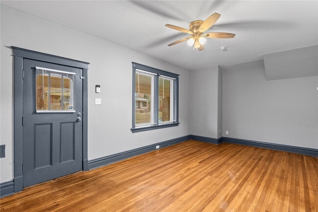 Building Photo - 4040 Shreve Ave