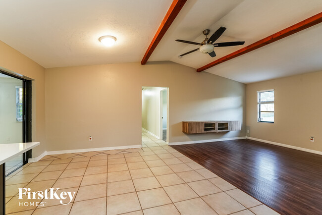 Foto del edificio - 1431 SE 29th St