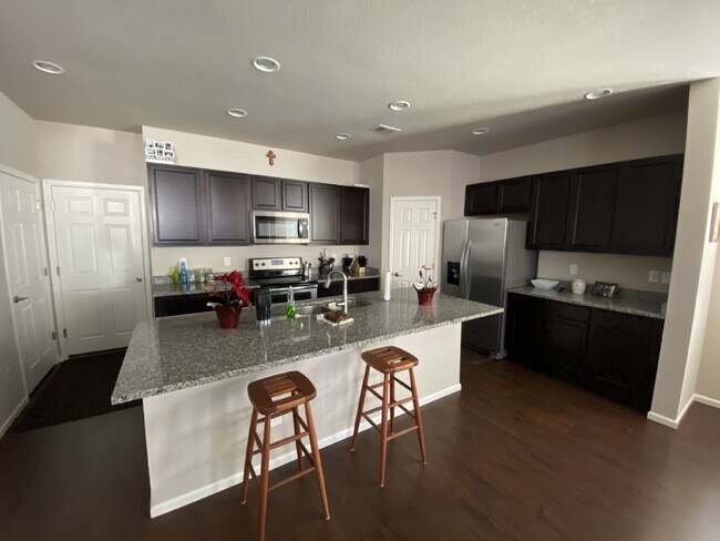 Building Photo - Wonderful Townhome in the Avion at Denver ...