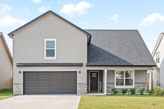 Building Photo - 1042 Creek Wy