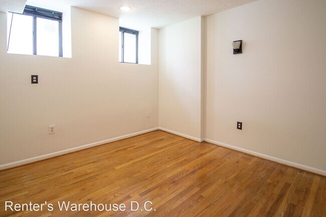 Foto del edificio - 2633 Adams Mill Rd NW