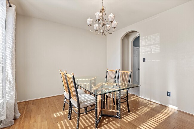 Foto del edificio - 12638 Riverhill Ct