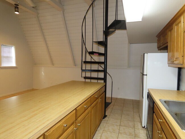 Foto del edificio - Charming 2 Bedroom A-Frame Home near Hospi...