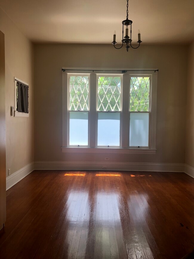 Large Bedroom windows - 704 E Guenther St