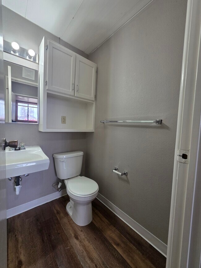 Foto del edificio - Liberty Lights Apartments E